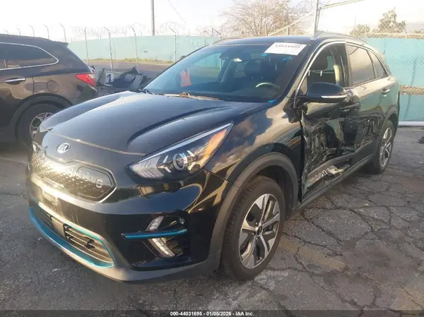 KNDCC3LG5L5047384 2020 KIA NIRO - Image 2