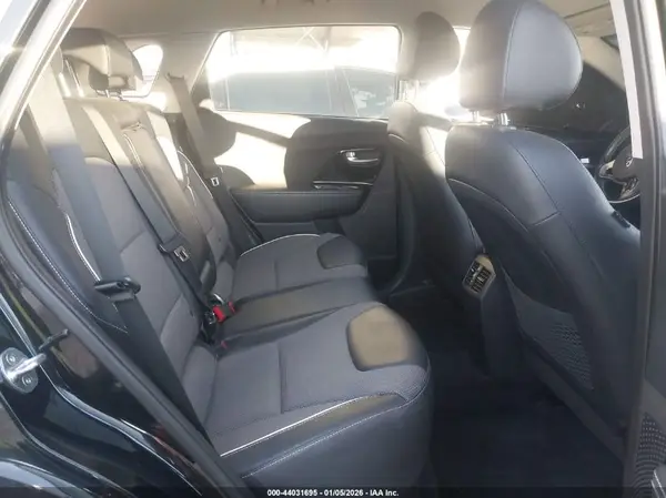 KNDCC3LG5L5047384 2020 KIA NIRO - Image 8