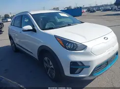 KNDCC3LG5M5107326 2021 KIA NIRO