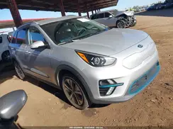 KNDCC3LG5M5107472 2021 KIA NIRO