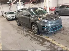 KNDCC3LG5N5115976 2022 KIA NIRO