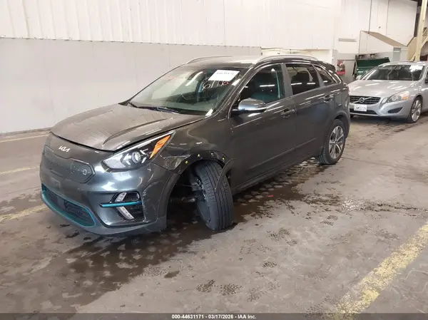 KNDCC3LG5N5115976 2022 KIA NIRO - Image 2