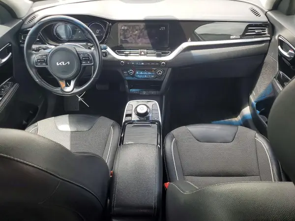 KNDCC3LG5N5117033 2022 KIA NIRO - Image 8