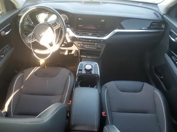 KNDCC3LG5N5122863 2022 KIA NIRO - Image 8