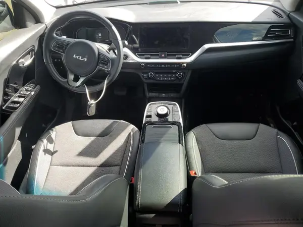 KNDCC3LG5N5123236 2022 KIA NIRO - Image 8