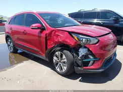KNDCC3LG5N5134883 2022 KIA NIRO
