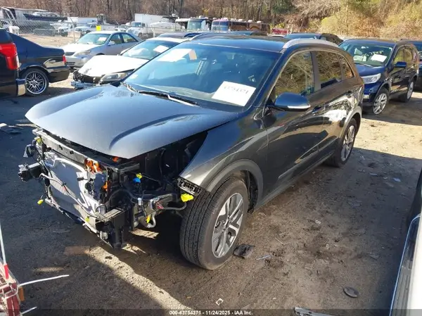 KNDCC3LG5N5153868 2022 KIA NIRO - Image 2