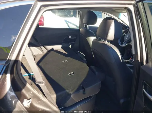 KNDCC3LG5N5153868 2022 KIA NIRO - Image 8
