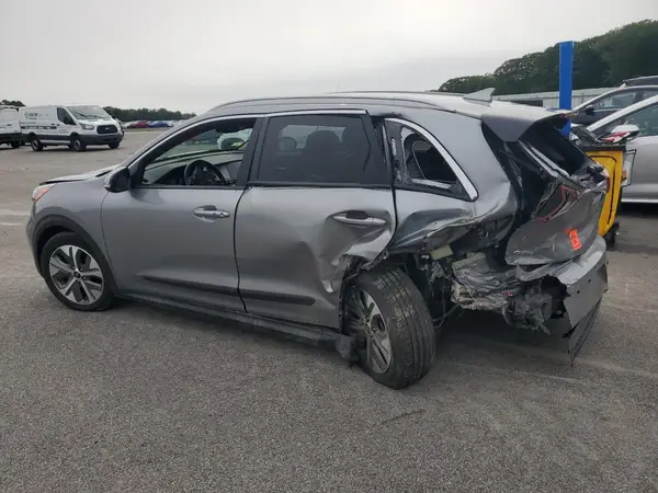 KNDCC3LG5N5159783 2022 KIA NIRO - Image 2
