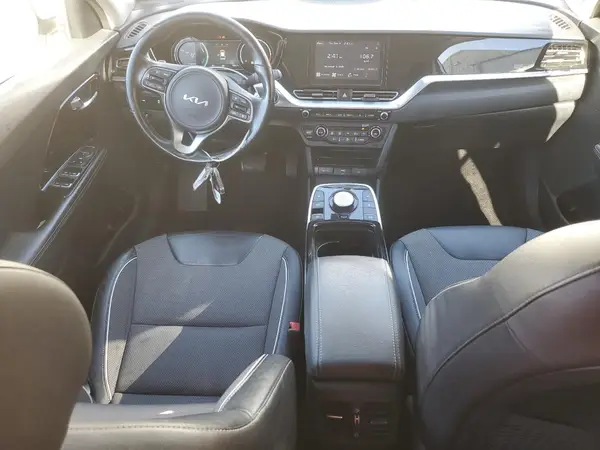 KNDCC3LG5N5159847 2022 KIA NIRO - Image 8