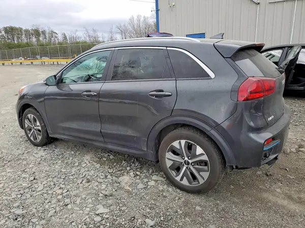 KNDCC3LG5N5160285 2022 KIA NIRO - Image 2