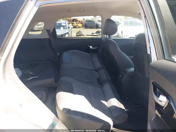 KNDCC3LG5N5160707 2022 KIA NIRO - Image 8