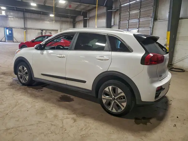 KNDCC3LG5N5160903 2022 KIA NIRO - Image 2