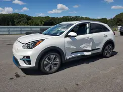 KNDCC3LG5N5161145 2022 KIA NIRO