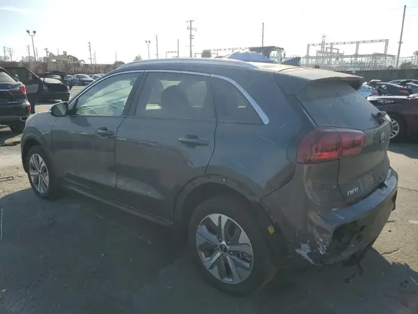 KNDCC3LG6K5009922 2019 KIA NIRO - Image 2