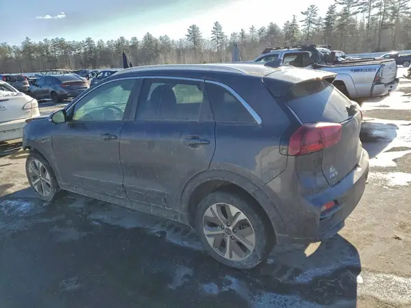 KNDCC3LG6K5021889 2019 KIA NIRO - Image 2