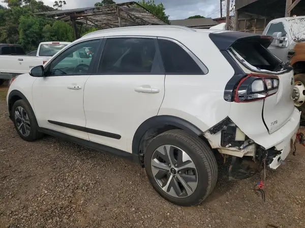 KNDCC3LG6L5039925 2020 KIA NIRO - Image 2