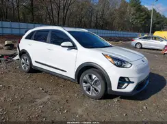 KNDCC3LG6L5061181 2020 KIA NIRO