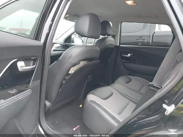 KNDCC3LG6L5071595 2020 KIA NIRO - Image 8