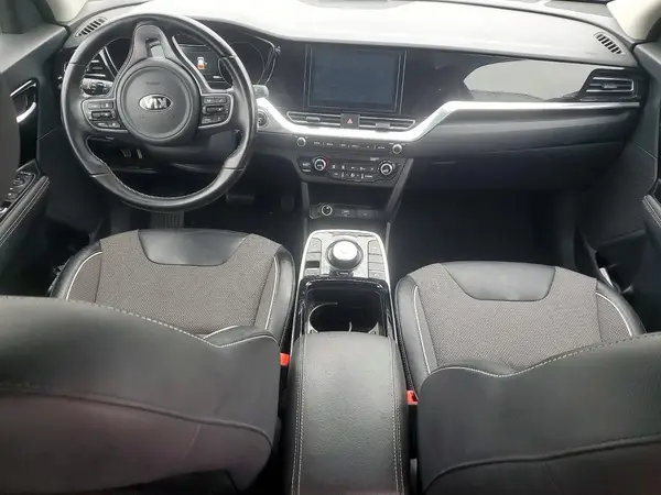 KNDCC3LG6L5074805 2020 KIA NIRO - Image 8