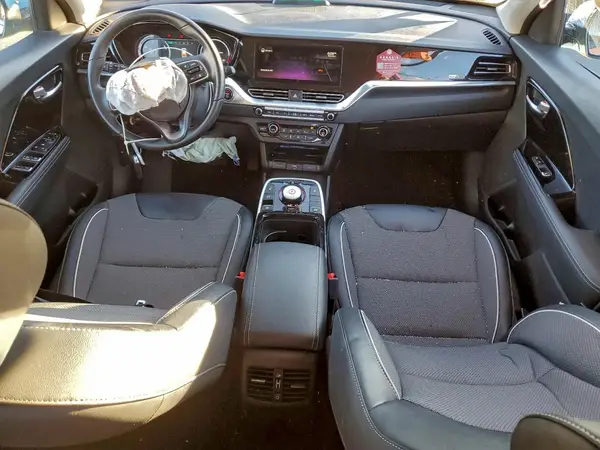 KNDCC3LG6N5116960 2022 KIA NIRO - Image 8