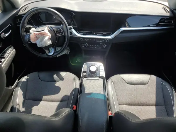 KNDCC3LG6N5118028 2022 KIA NIRO - Image 8