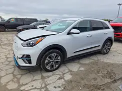 KNDCC3LG6N5118692 2022 KIA NIRO