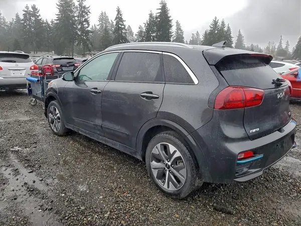 KNDCC3LG6N5140501 2022 KIA NIRO - Image 2