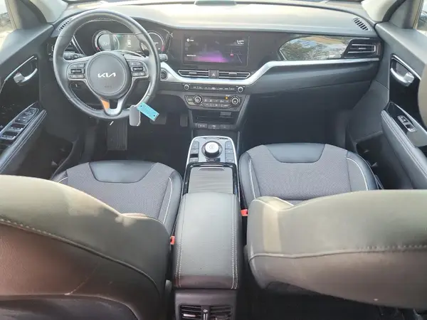 KNDCC3LG6N5142314 2022 KIA NIRO - Image 8