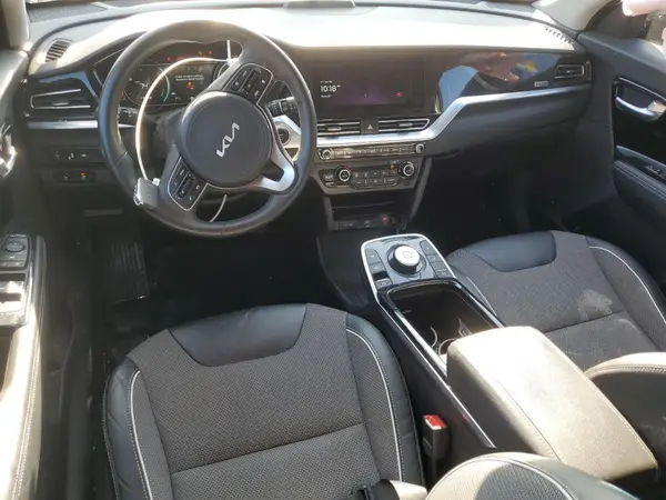KNDCC3LG6N5144595 2022 KIA NIRO - Image 8