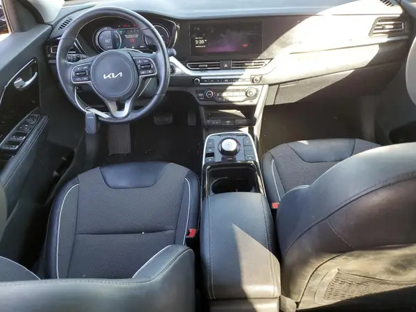 KNDCC3LG6N5149666 2022 KIA NIRO - Image 8