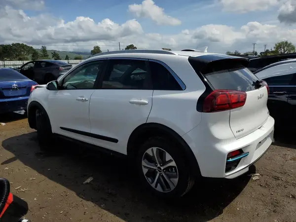 KNDCC3LG6N5159047 2022 KIA NIRO - Image 2