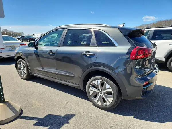 KNDCC3LG6N5159744 2022 KIA NIRO - Image 2