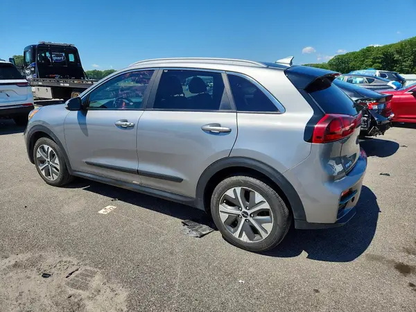 KNDCC3LG6N5159775 2022 KIA NIRO - Image 2