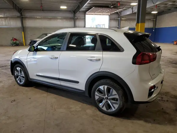 KNDCC3LG6N5160022 2022 KIA NIRO - Image 2