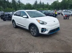 KNDCC3LG7K5021058 2019 KIA NIRO
