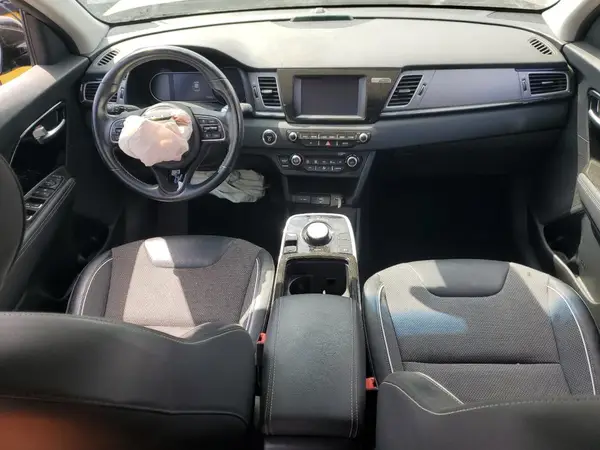 KNDCC3LG7K5026812 2019 KIA NIRO - Image 8