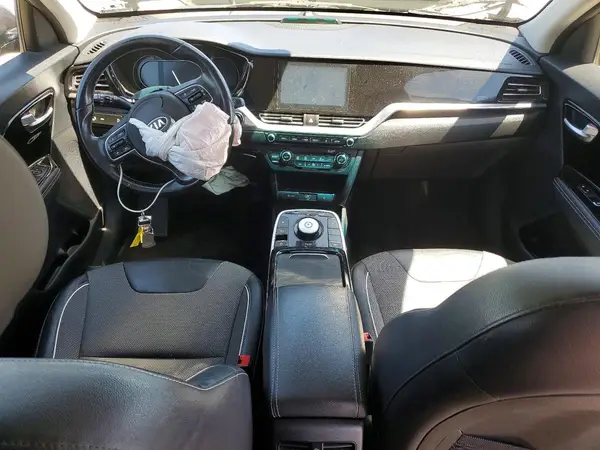 KNDCC3LG7L5055910 2020 KIA NIRO - Image 8