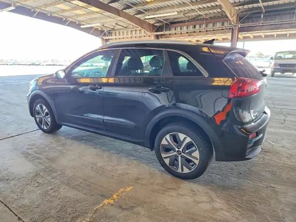 KNDCC3LG7L5061299 2020 KIA NIRO - Image 2