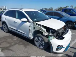 KNDCC3LG7N5118216 2022 KIA NIRO