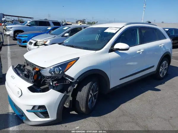 KNDCC3LG7N5118216 2022 KIA NIRO - Image 2