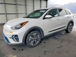 KNDCC3LG7N5142550 2022 KIA NIRO
