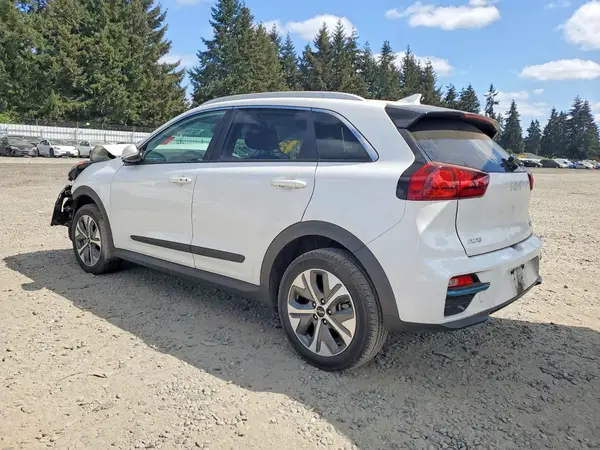 KNDCC3LG7N5147652 2022 KIA NIRO - Image 2