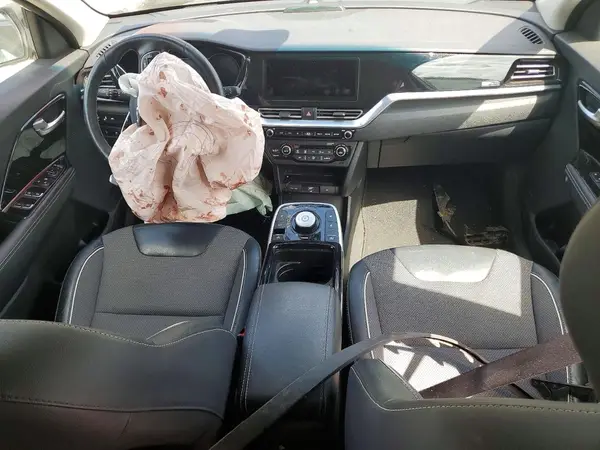 KNDCC3LG7N5147652 2022 KIA NIRO - Image 8