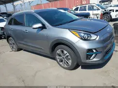 KNDCC3LG7N5160496 2022 KIA NIRO