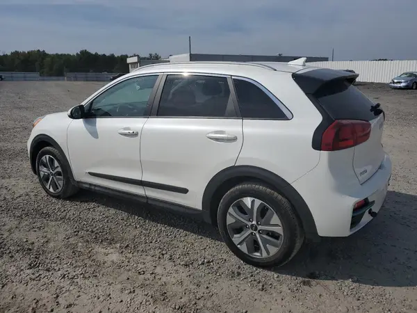 KNDCC3LG7N5160871 2022 KIA NIRO - Image 2
