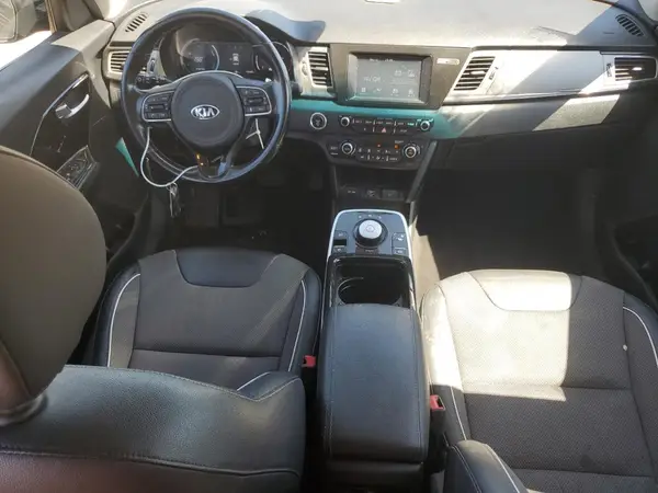 KNDCC3LG8K5024406 2019 KIA NIRO - Image 8