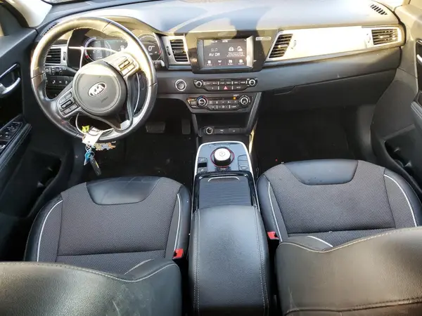 KNDCC3LG8K5026589 2019 KIA NIRO - Image 8