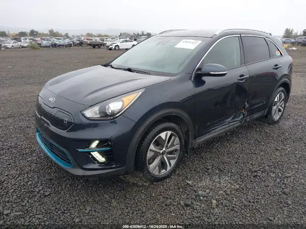 KNDCC3LG8K5027788 2019 KIA NIRO - Image 2