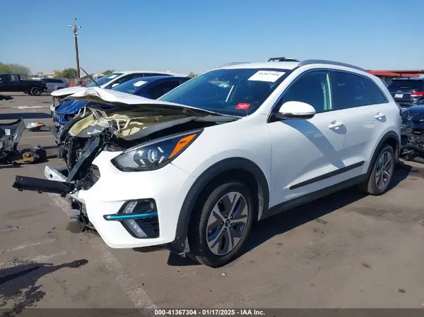 KNDCC3LG8L5040753 2020 KIA NIRO - Image 2